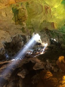 Thien-Cung-cave-way-to-heaven